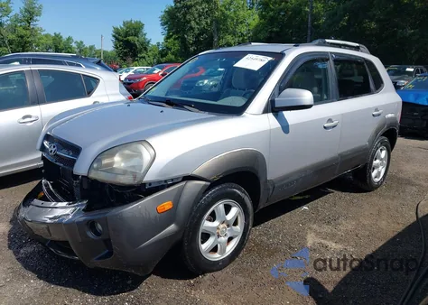 2005 Hyundai Tucson из США, поврежденный, VIN KM8JM72V95U132197